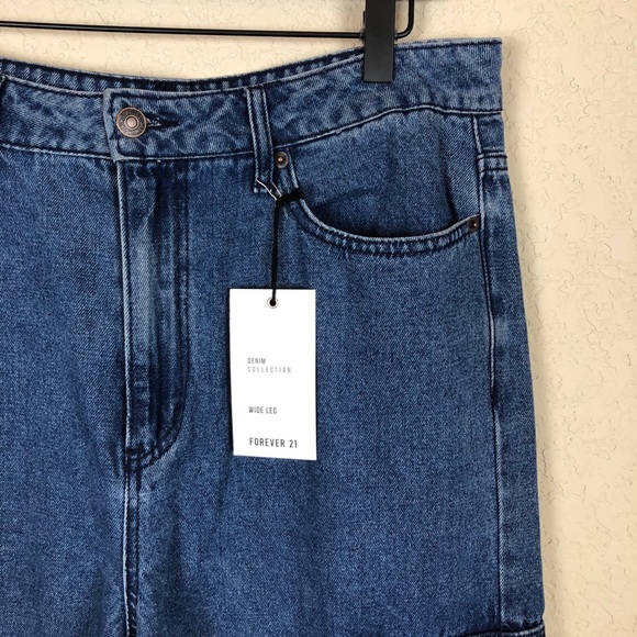 Forever 21 • Wide Leg Cargo Jeans - Picture 7 of 14